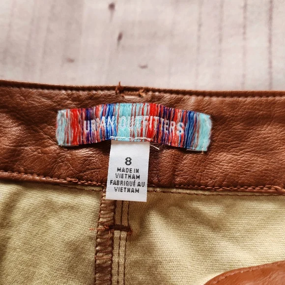 NWT UO Urban Outfitters Faux Leather Flare Tan Brown Pants | Women’s Size 8 - Picture 7 of 11